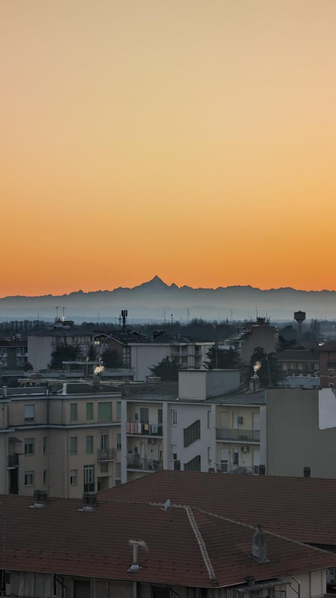 La Terrazza Del Re Apartment Vercelli Ngoại thất bức ảnh